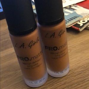 La Girl Pro Matte HD Longwear Foundation Bundle